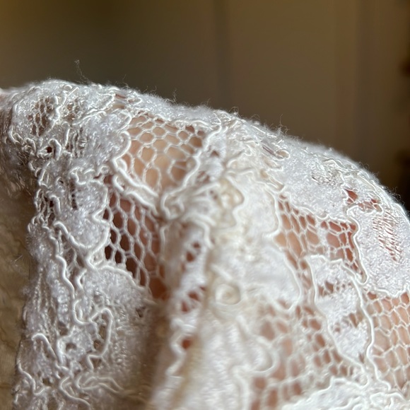 Aritzia Babaton Cream Lace Top - Picture 4 of 6